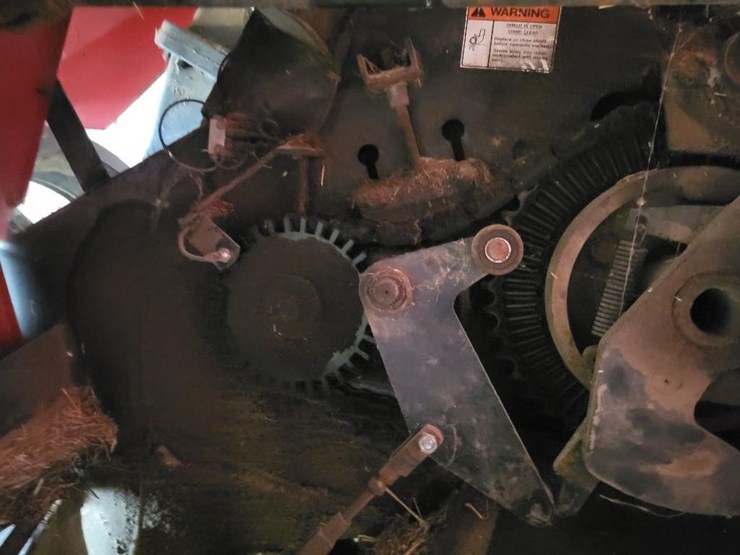 1997-new-holland-590-image-33