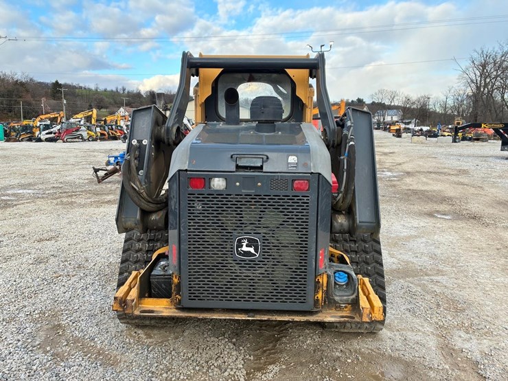 2019-deere-331g-image-4