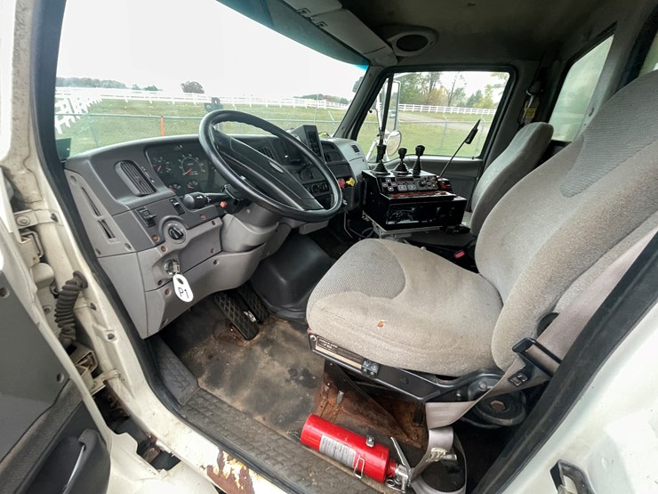 #1113-•-1998-ford-louisville-plow-truck-(has-mn-title)-image-54