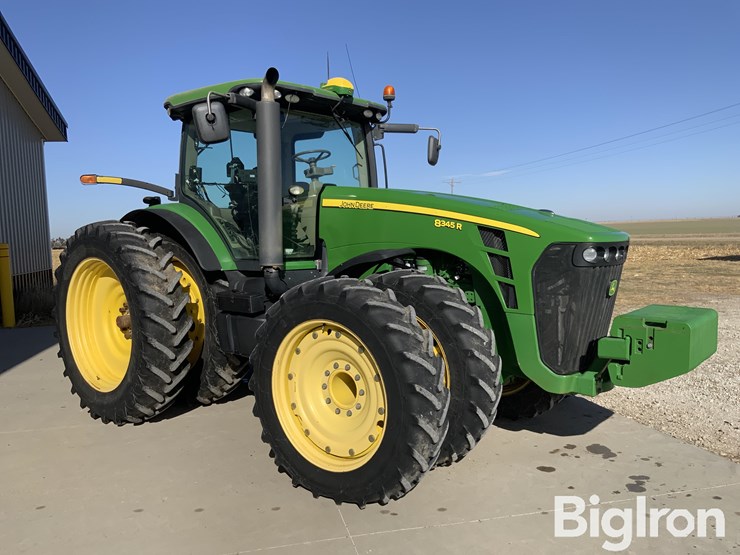 john-deere-8345r-image-3