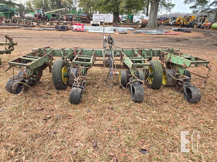 john-deere-7100-image-14