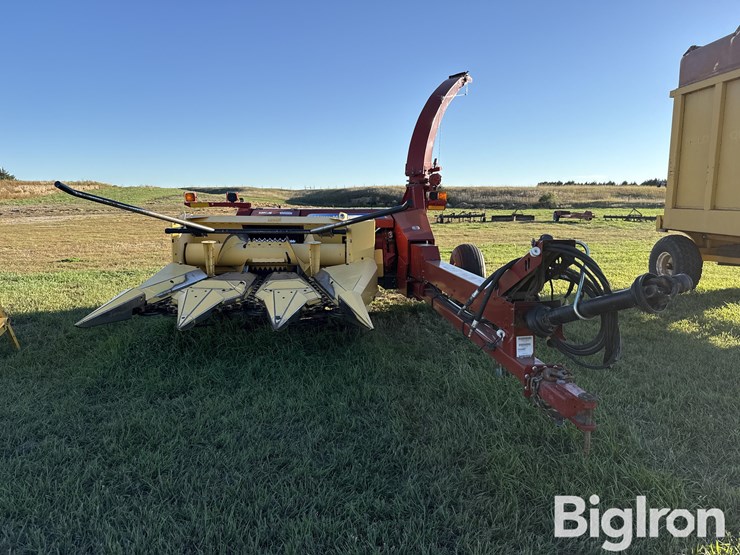 new-holland-fp230-image-2