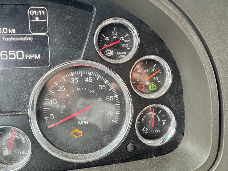 2016-kenworth-t680-image-30