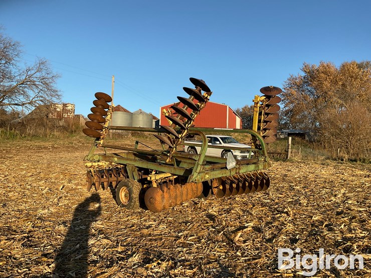 john-deere-230-image-7