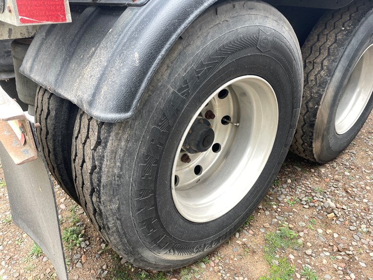 heil-trailer-image-7