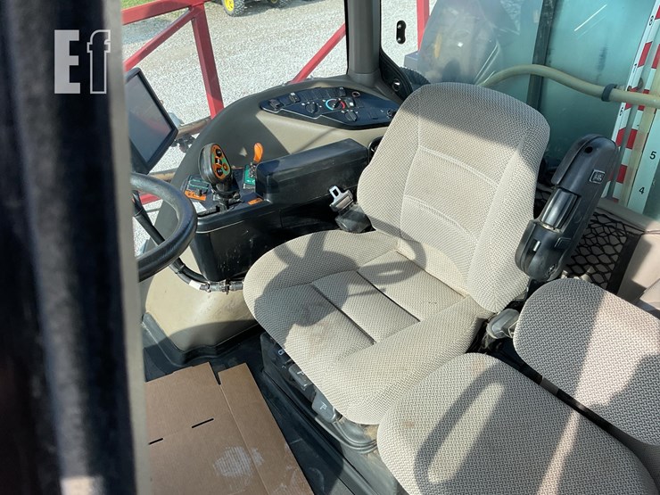 case-ih-patriot-3330-image-50