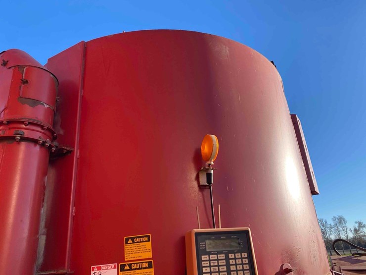 case-ih-1350-image-12