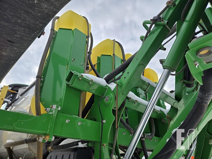 john-deere-r4045-image-17