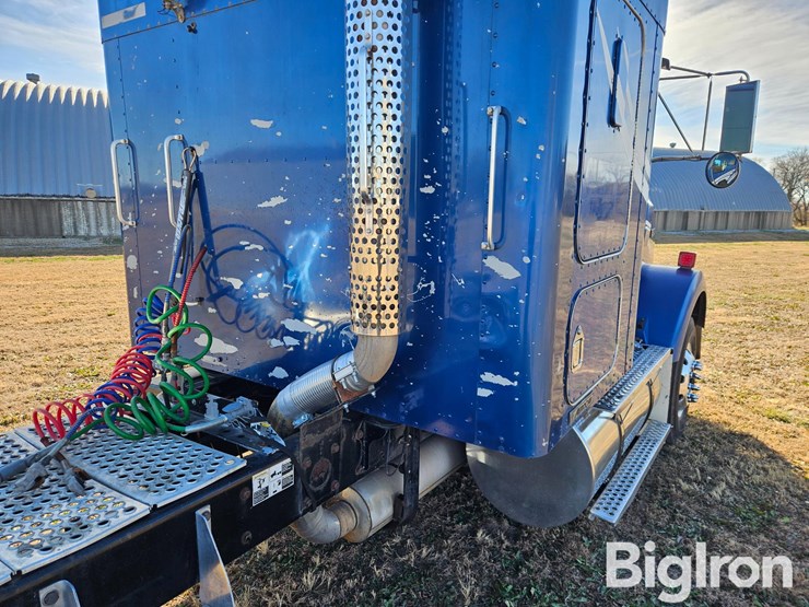 2007-kenworth-t800-image-16