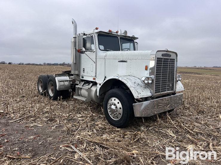 freightliner-flc120-image-3