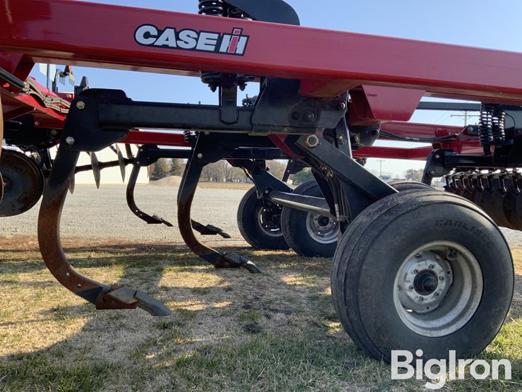 2009-case-ih-690-image-18