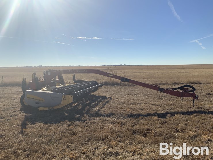 new-holland-1475-image-4