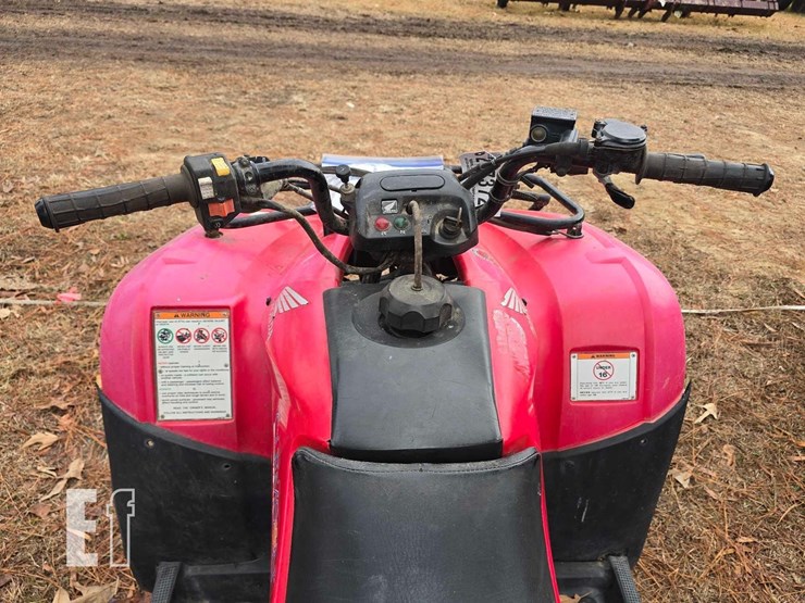 2005-honda-trx250tm-image-14