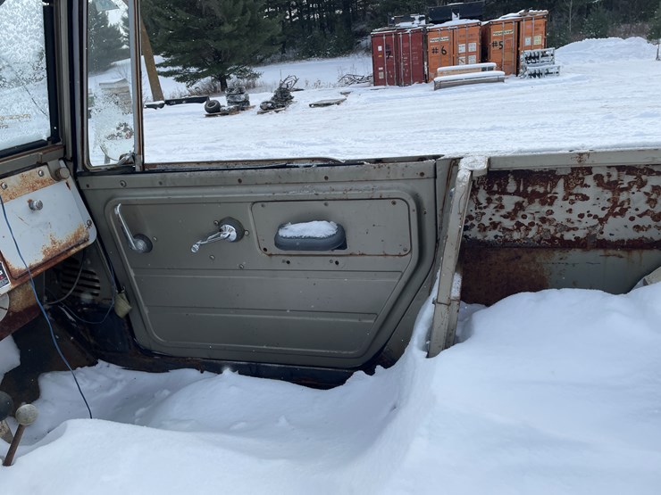 international-80-image-33