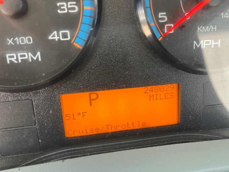 2018-international-durastar-4300-image-20