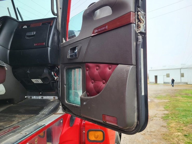 kenworth-t600-image-61