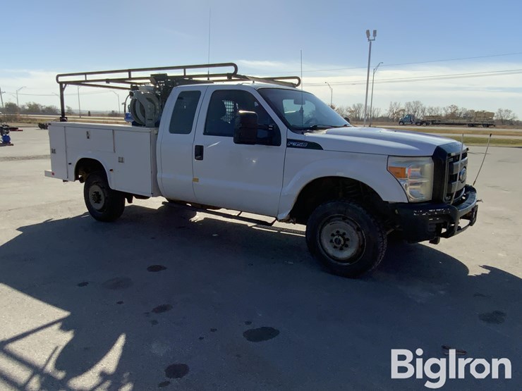 ford-f350-xl-image-3
