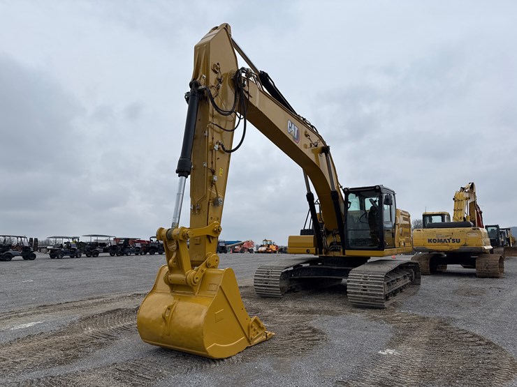 caterpillar-330-image-2