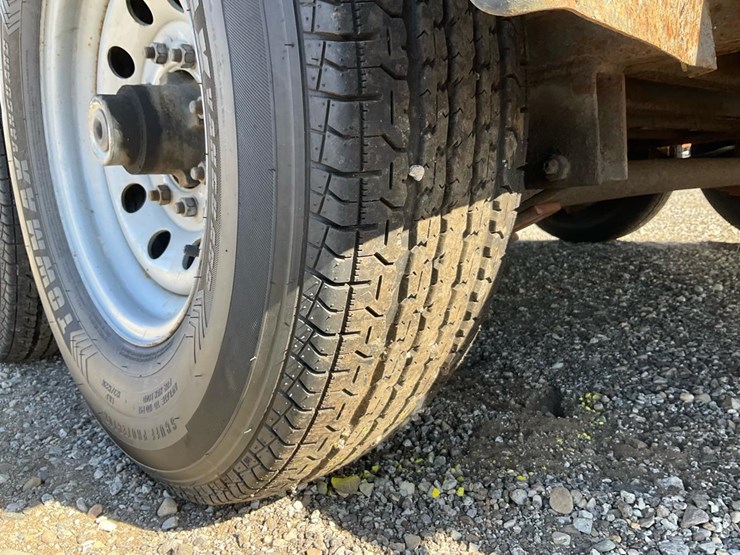 #2200-•-2015-ex-hauler-718t-tilt-trailer-image-27