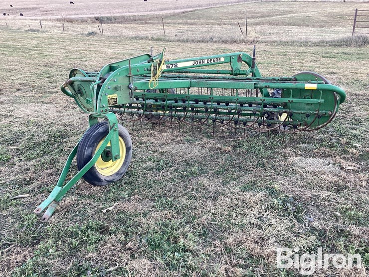 john-deere-672-image-1