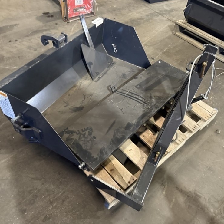 2025 Wolverine 25" 3-Point Hitch Bucket