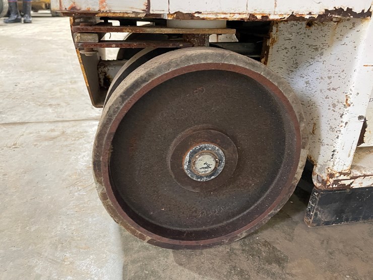 2016-hy-brid-lifts-hb-1430-image-9