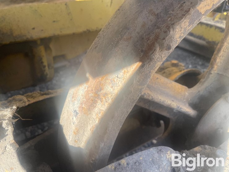 caterpillar-d2-image-19