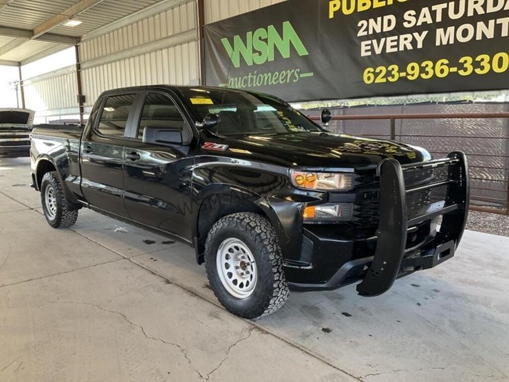 2019-chevrolet-silverado-1500-image-2