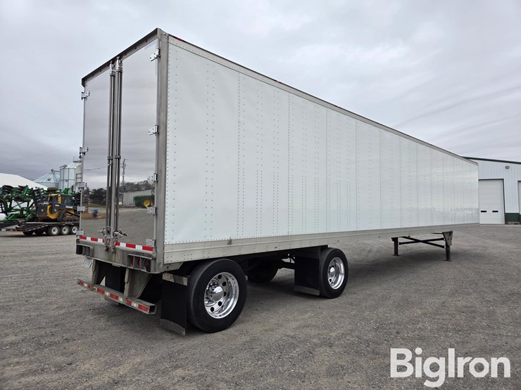 2017-utility-van-image-5