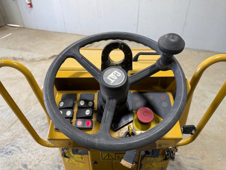 2019-caterpillar-cb1.7-image-20