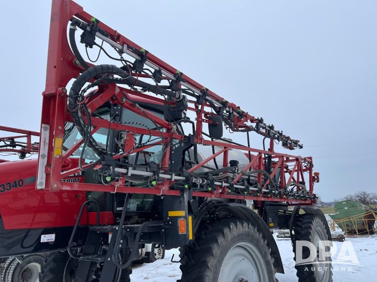 case-ih-patriot-3340-image-46