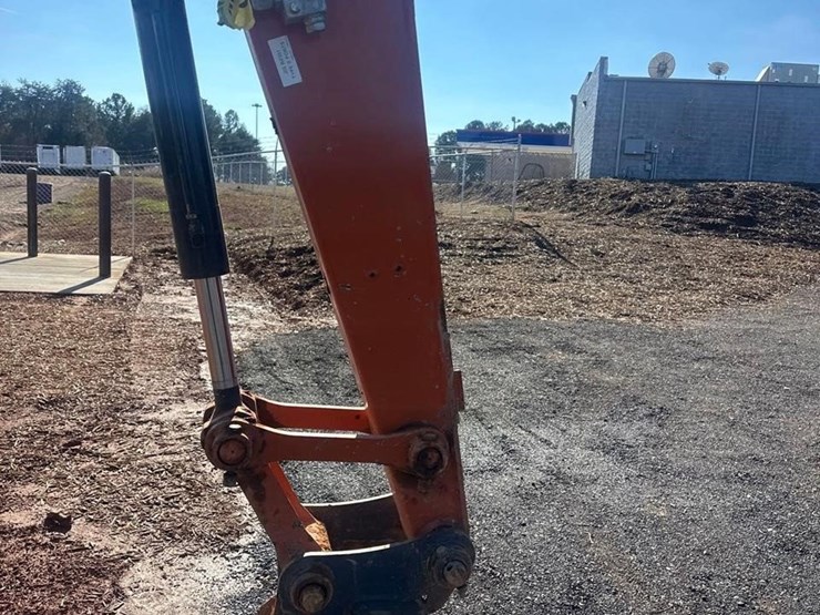 2022-hitachi-zx85usb-5n-image-7