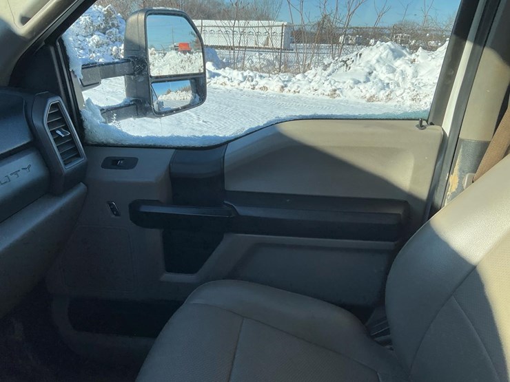 2019-ford-f450-xl-image-74
