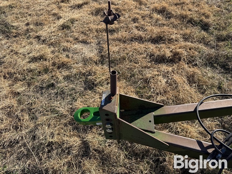 john-deere-32-image-11