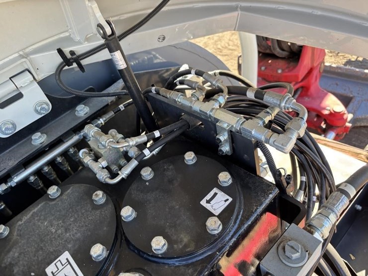 takeuchi-tb240-image-47