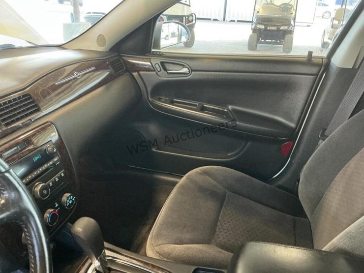 2014-chevrolet-impala-sdn-image-18