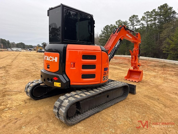 hitachi-zx55u-5a-image-4