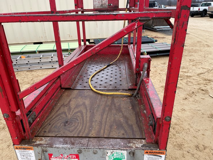 #300-•-1996-mec-scissor-lift-image-35