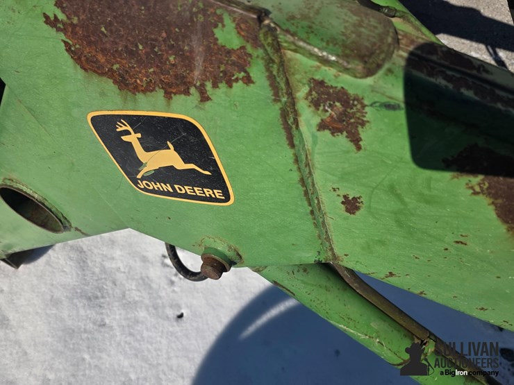 john-deere-72-image-10