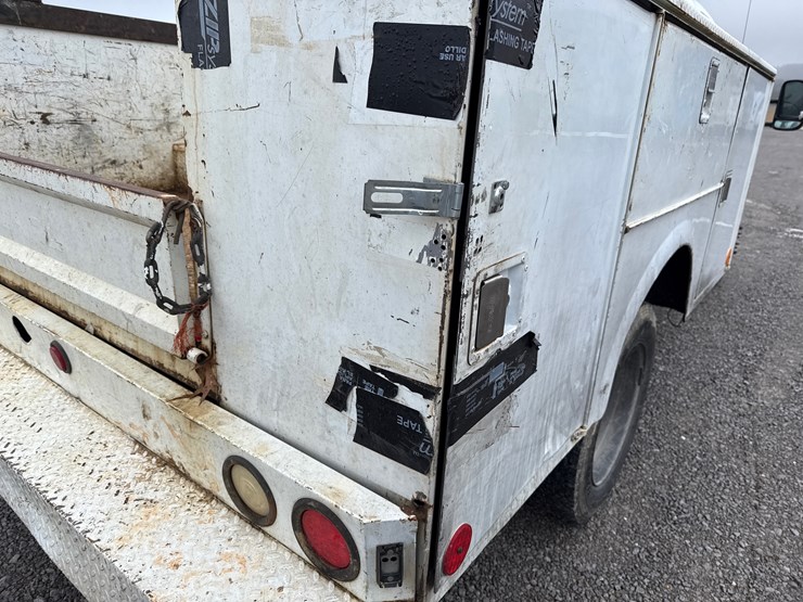 ford-f550-xl-image-14