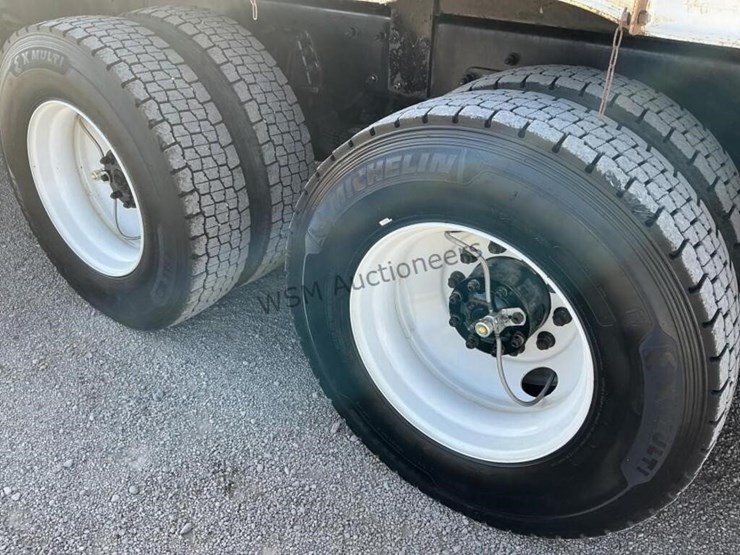 2003-sterling-l9500-image-8