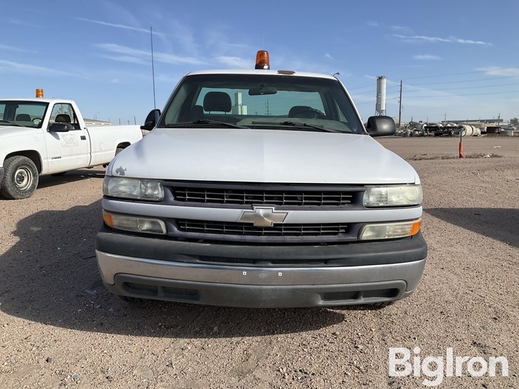 2002-chevrolet-1500-image-2