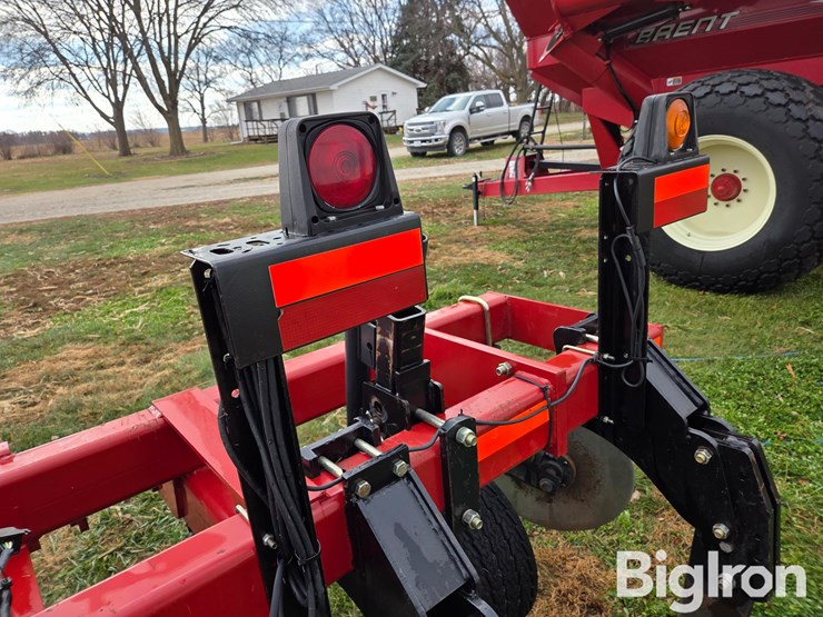 case-ih-2500-image-17