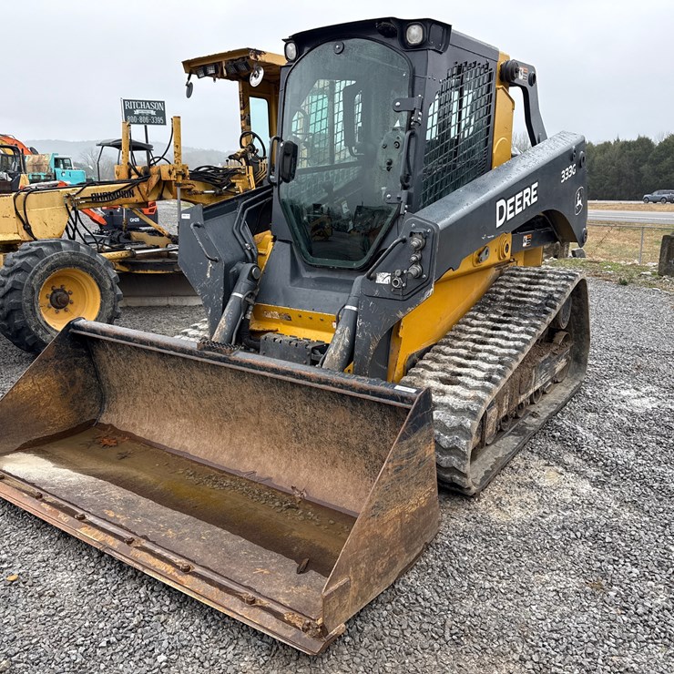 DEERE 333G