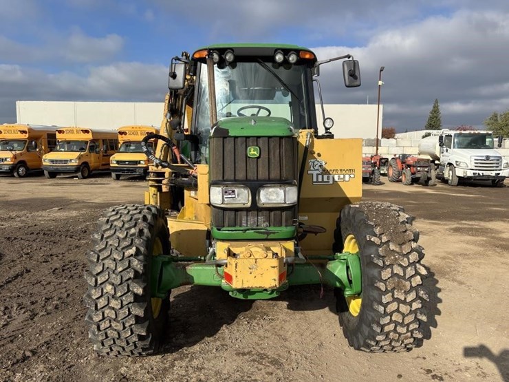 john-deere-7220-image-6