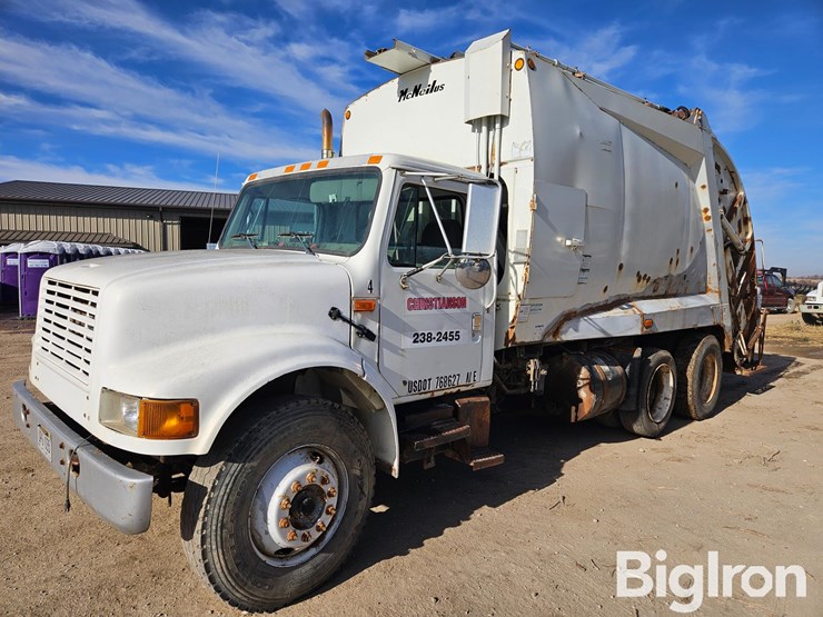 international-4900-image-1