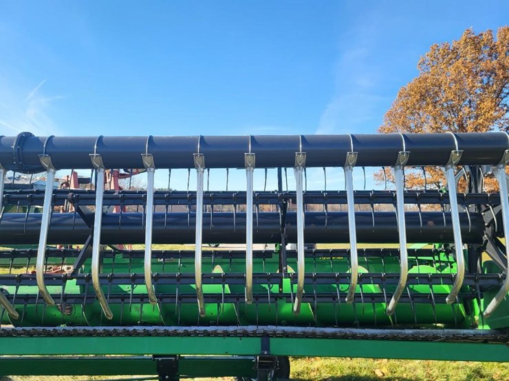 john-deere-630f-image-23