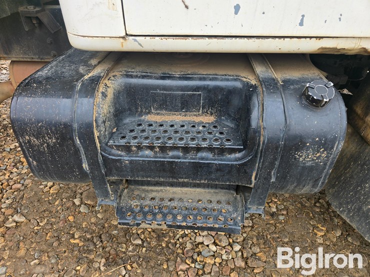 1995-international-4700-image-9