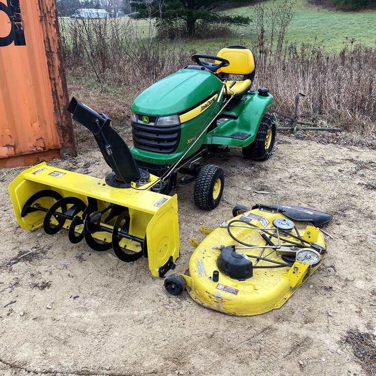 JOHN DEERE X300