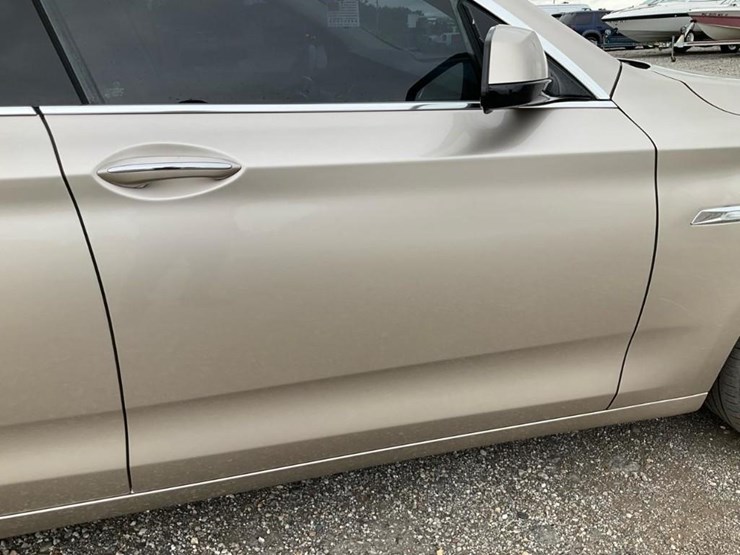 #2053-•-2010-bmw-550gt-car*-image-30